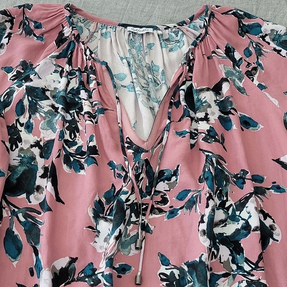 Splendid Rose Floral Blouse - Picture 3 of 11